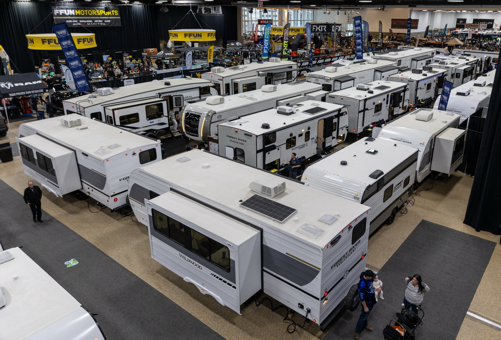 RVDA of Manitoba -Mid-Canada RV and Boat Sale.