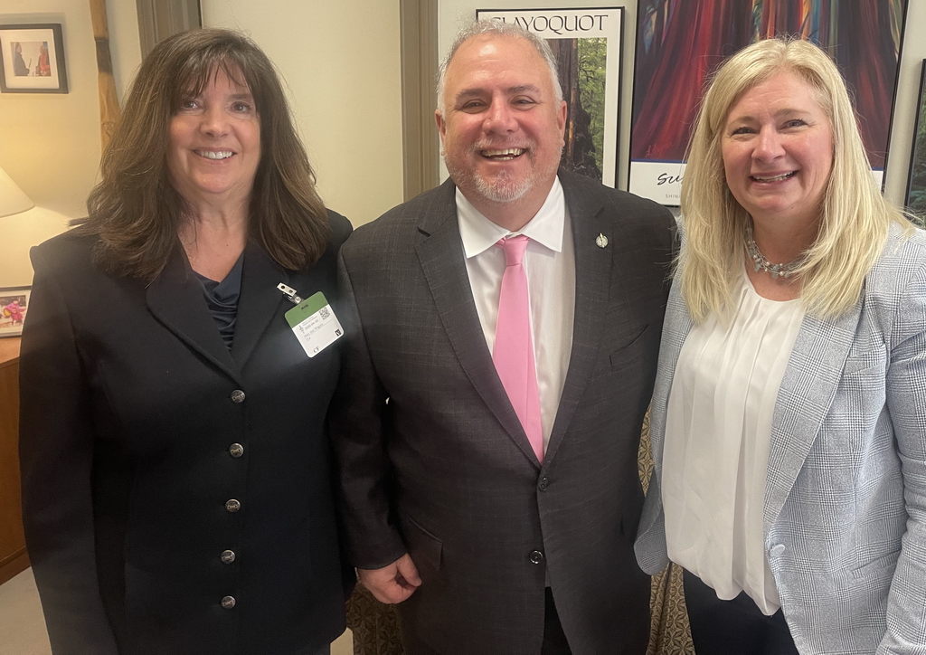 Left: MJ Wiggins, of RVDA of BC, Centre: MP Gord Johns, NDP member for  Courtenay-Alberni, located on Vancouver Island in the territories of the Nuu chah nulth, Coast Salish and K’omoks peoples. and right: Eleonore Hamm, RVDA of Canada.