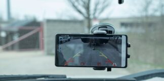 Air Lift Towtal Camera System - windshield mounted smartphone display using Air Lift app.